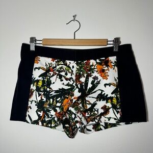 Club Monaco Printed Shorts Size 6